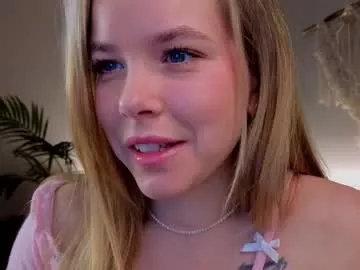 milly_shy on Chaturbate 