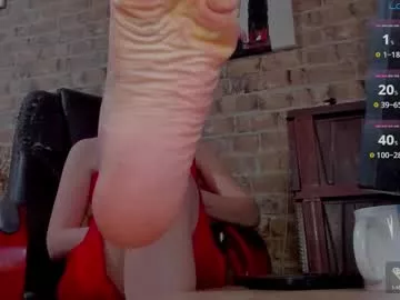 Offline misspetitevenus on Chaturbate