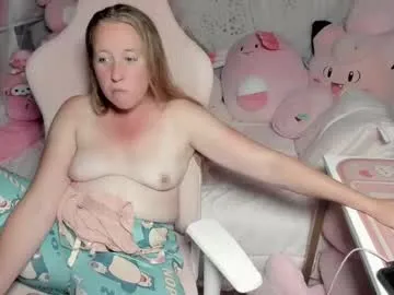 Freechat mistymystic on Chaturbate