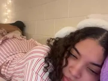 mixedmamas on Chaturbate