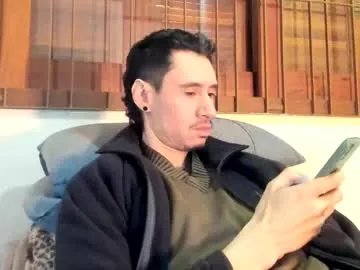 moderdelier on Chaturbate