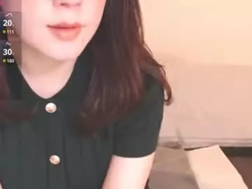 momo612238 on Chaturbate 