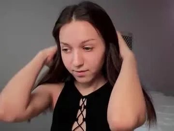 monnymoonn on Chaturbate