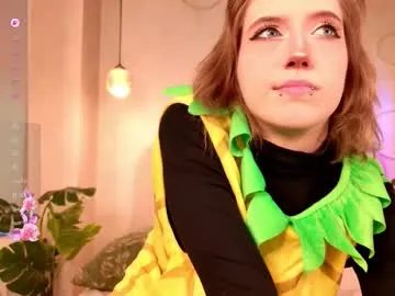 moonlitasuna on Chaturbate