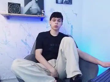 mykelcano on Chaturbate