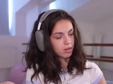 Offline mystica_ on Chaturbate