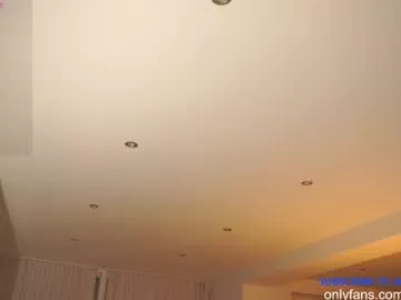 n_o_v_a on Chaturbate 