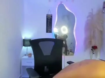 Freechat nairobbits on Chaturbate