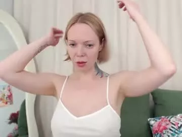 Offline natalee_love on Chaturbate