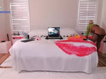 naughtyobsessions on Chaturbate