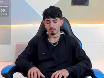 nextboywell1 on Chaturbate