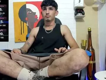 nextboywell1 on Chaturbate