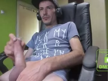 Offline nicolasguy on Chaturbate