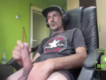 Offline nicolasguy on Chaturbate