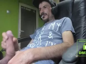 Offline nicolasguy on Chaturbate