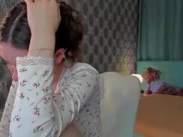 nicole_charm on Chaturbate