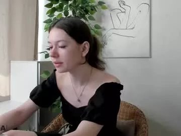 nicole_charm on Chaturbate