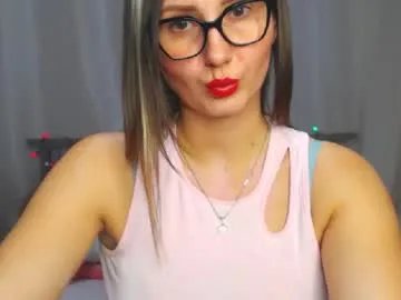 nikkikiss___ on Chaturbate