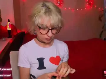 Offline obedientt_ on Chaturbate