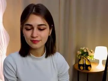 olindaorlow — GOAL : Air kiss Hi everyone! Welcome to my room, I thought I'd come back, I missed you.  #young #18 #teen #shy #brunette [20 tokens remaining]