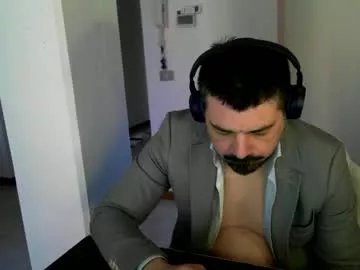oscarleo on Chaturbate