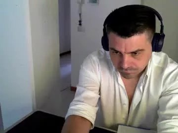 oscarleo on Chaturbate