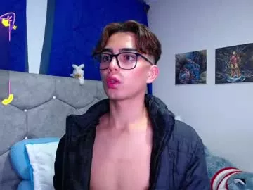 Offline owenblue__ on Chaturbate
