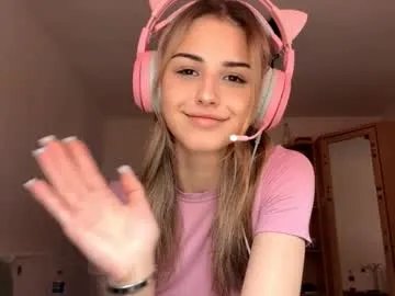 ozellagranville — Goal : Running my finger over face with a sexy look <3 I'm Eva and you are welcome in my room!  #18 #new #shy #cute #natural [36 tokens remaining]