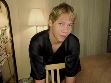 Offline parisstone2 on Chaturbate