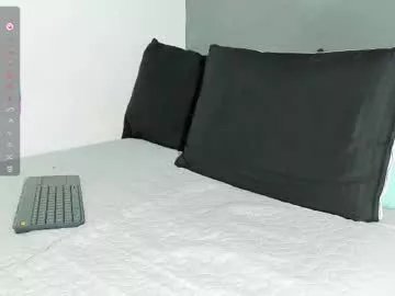 paronti on Chaturbate