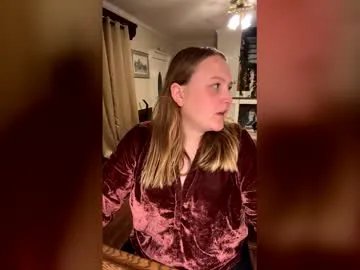 phatassblond on Chaturbate