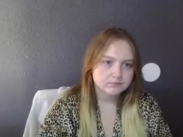 phatassblond on Chaturbate