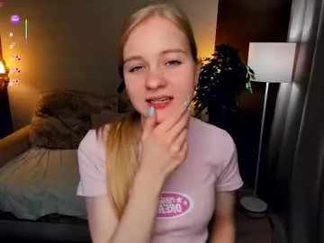 phyllisearney on Chaturbate