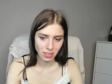 Offline pia_desire on Chaturbate