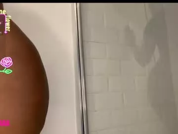 Offline pinkrosaaa on Chaturbate