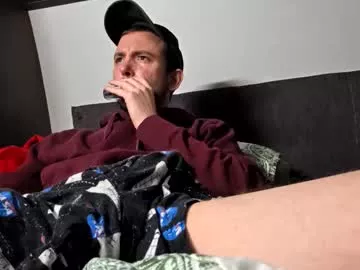 Offline poppunk4life on Chaturbate