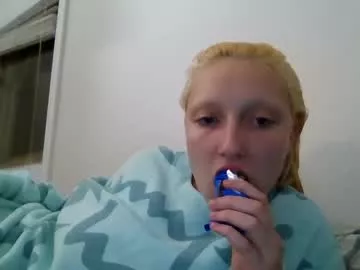 Freechat prettyunicorn555 on Chaturbate