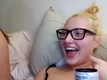 Freechat prettyunicorn555 on Chaturbate