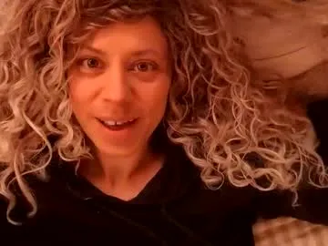 Offline professorhushh on Chaturbate