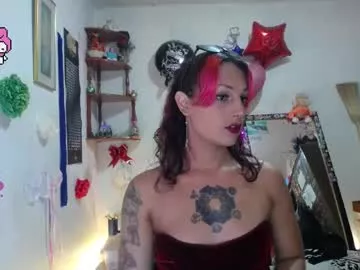 Offline purplekattlyn on Chaturbate