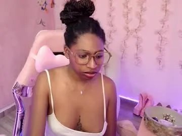 queen_perla_ — fills her tits with saliva #nonude #smalltits #natural #ebony #saliva [100 tokens remaining]