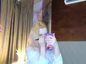 Freechat quennaedger on Chaturbate