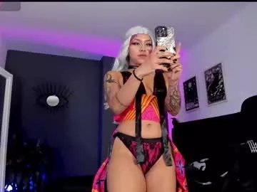 ravenwitch_ on Chaturbate