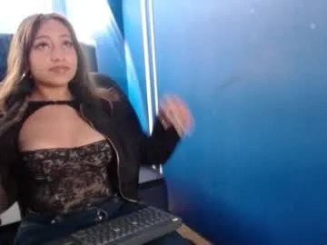 red_scarlet16 on Chaturbate