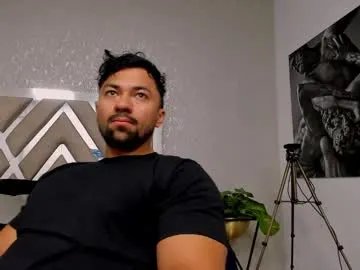 regan_pearson on Chaturbate