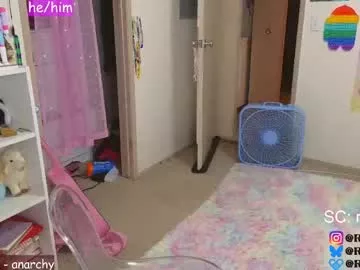 Offline renpuppy on Chaturbate