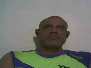 Offline retlam37 on Chaturbate