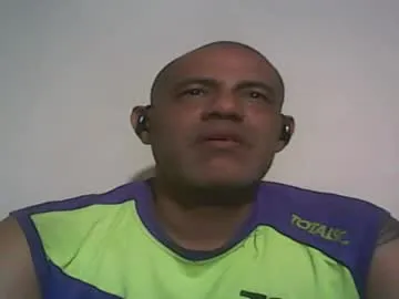 Offline retlam37 on Chaturbate