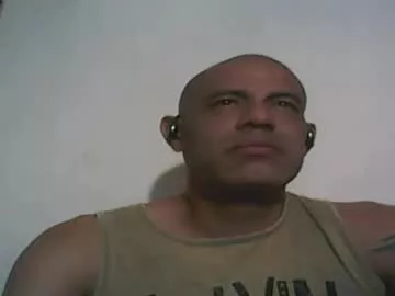 Offline retlam37 on Chaturbate