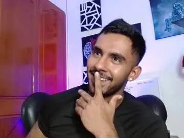 romanpearce_ — CUMM ! ,Lush ON!   bored and alone? Enjoy this sexy boy  and explore your fetishes #muscle #flex #feet #young #latin [1500 tokens remaining]